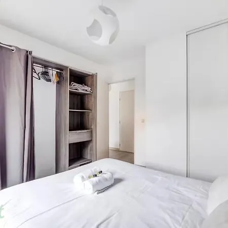 Lejlighed Perollier Ci - Lyon 2 - Bedroom With Balcony And Pool *