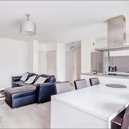 Perollier Ci - Lyon 2 - Bedroom With Balcony And Pool *